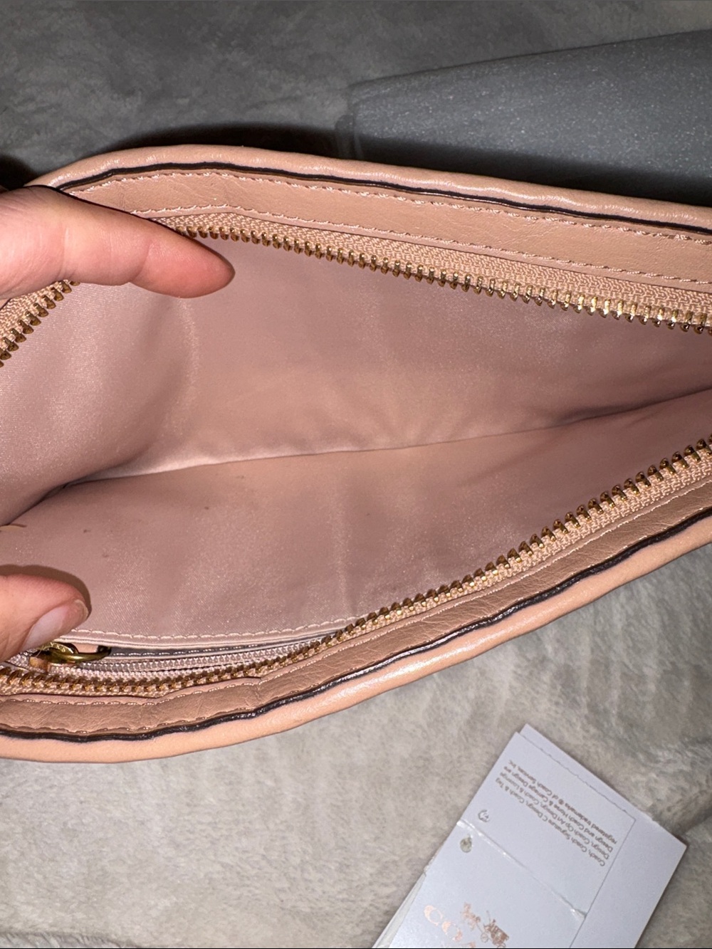 Coach Madison gathered wristlet. Pink/nude - Picture 6 of 10